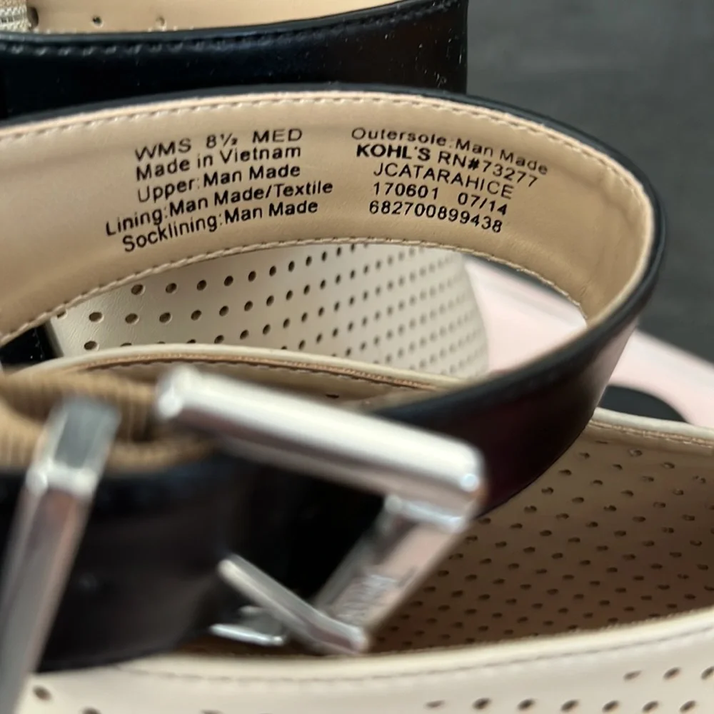 Juicy Couture Platform Sandals 8.5